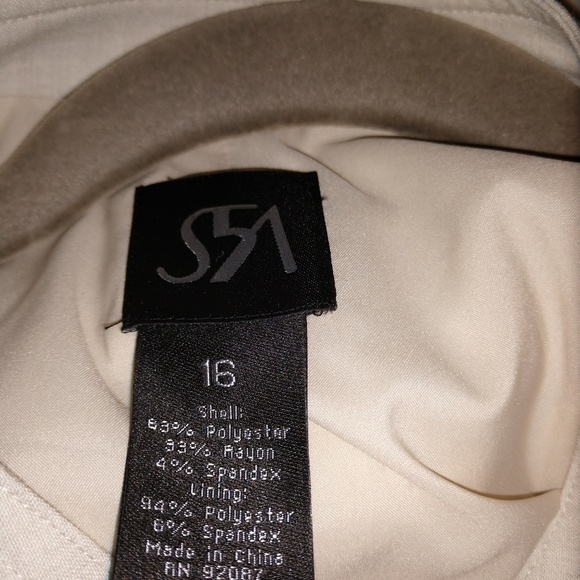 Saks Fifth Ave Ladies Season-less Skirt Suit - Picture 5 of 8